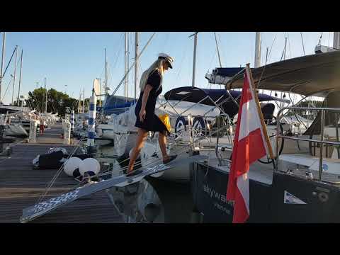 GS Composite - carbon gangway on carbon trapeze