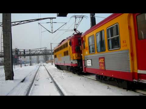 A14021 BUCURESTI NORD - BRASOV, operator privat Regiotrans garat in Gara de Nord, 19 Decembrie 2009