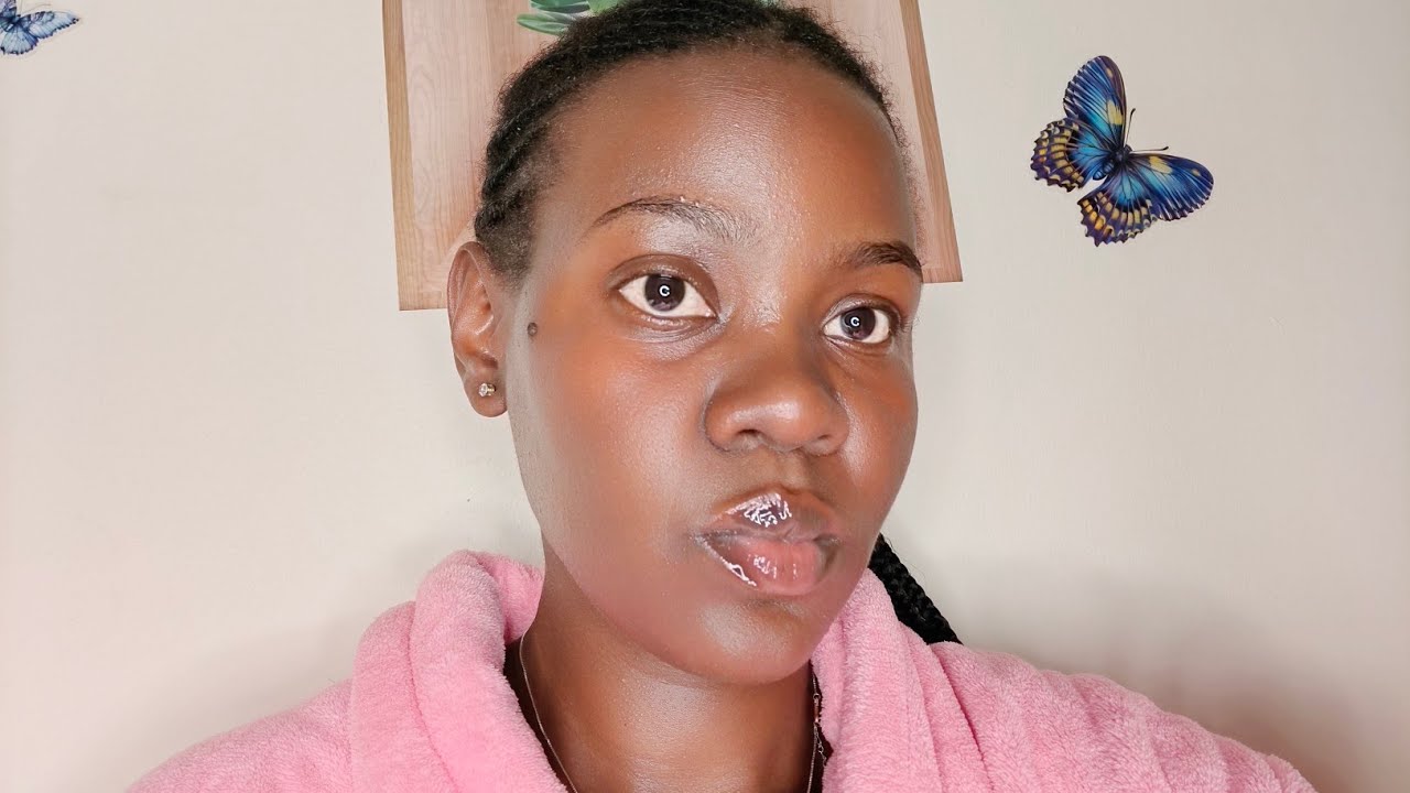 Ebifo bisatu mumana wokona omukira omukazi awoomera