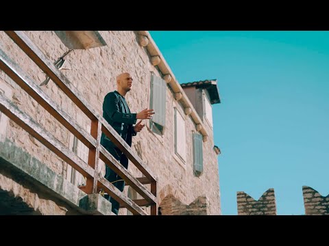 Bračni par Huljić i Marko Škugor udružili snage i snimili naslovnu pjesmu za hit-seriju "Kumovi"