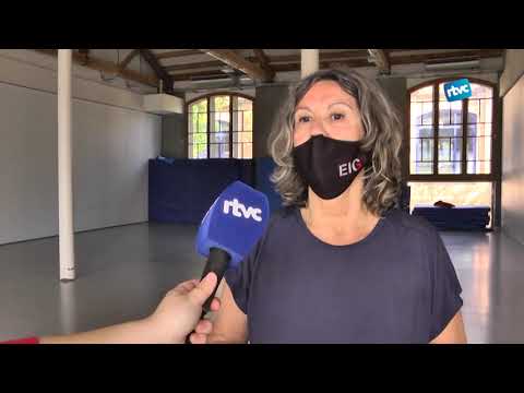 Activitat de tennis taula adreçada a la gent gran, els dimarts i dijous a la Tèxtil Rase