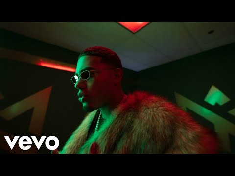 Myke Towers, Piso 21 - Cuando Te Beso (Video Oficial)