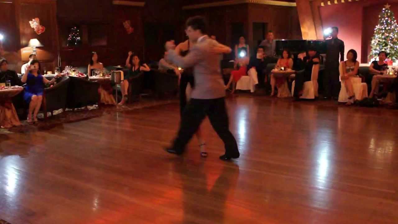 Singapore Tango Weekend - Sebastian Achaval & Roxana Suarez 2/2 Vals @ RTC Sparkling Xmas