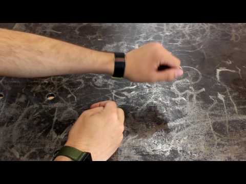 How to use an antistatic wristband