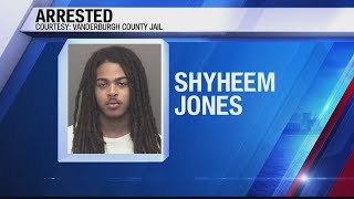Evansville man charged with promoting prostitution of a teenager for bond money