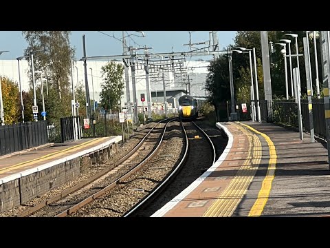 Great Western Railway Trains at Thatcham on October 29th 2022