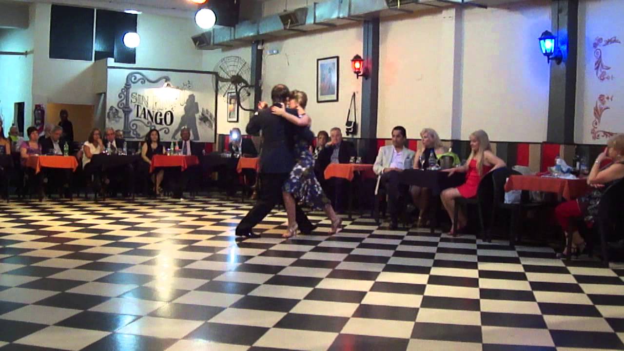 Sin Rumbo, un lujo, Fabian Peralta y Josefina Bermudez 2/4