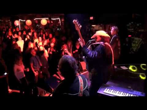 The Swingin' Richards "World From Here"(girl in the purple dress)