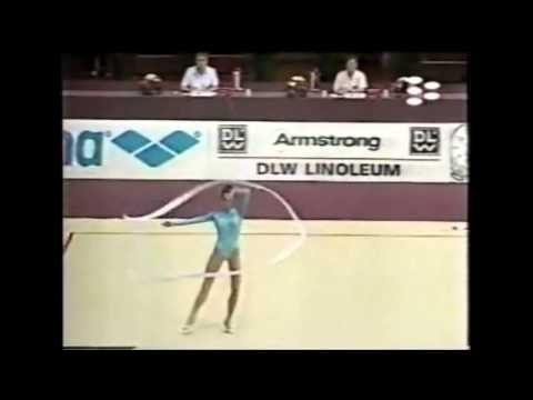 Elena VITRICHENKO (UKR) ribbon - 1999 Europeans Budapest EF