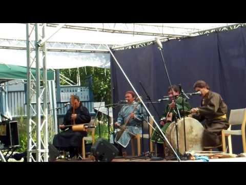 Huun Huur Tu:  Mörgyl/Öske Cherde (in Verlan Aika)