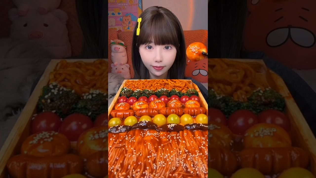 Nongshim Shin Ramyeon Hot Blackbean Ramen & Noodles Mukbang