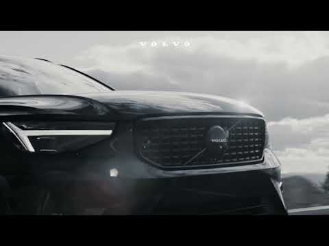 Test Drive the Volvo XC40 Black Edition