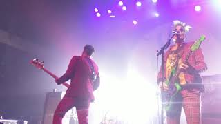 Blink 182 - Skulls (Misfits Cover Live in LA 10/26/19)