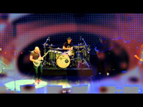 JOE SATRIANI LIVE IN PARIS Part 2 with corrected audio!