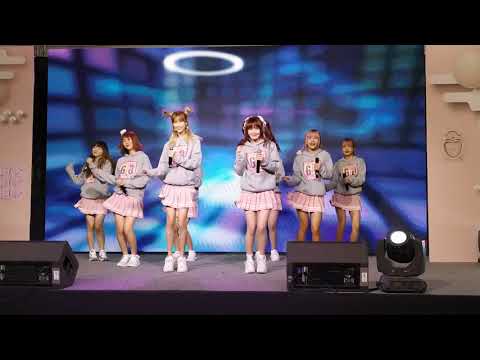 The Glass Girl  ( trainee ) : ปั่นป่วน @ Idol Exchange "Ticket To Happiness" - MBK 【4K】