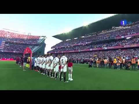 Así callaron los valencianos los pitidos independentistas contra el Rey y el himno