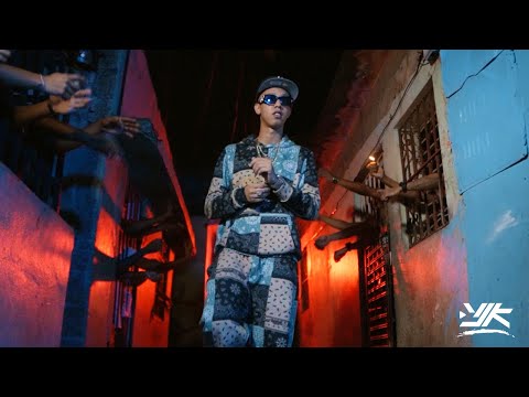 Young Gatillo - Lo Fogon "Ella No Quiere Salir" (Official Video) @Izy_Music