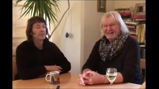 Steve Hackett - Chris Squire (Bonus Interview) [The Man, The Music]