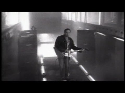 Vilain Pingouin - Le train (vidéoclip officiel)