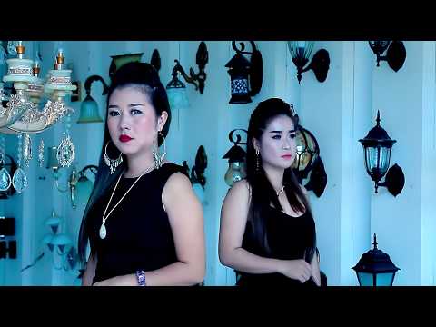 Tsis pom qab tu siab (Official Music Video) - Npaub Thoj & Nyiaj Vwj