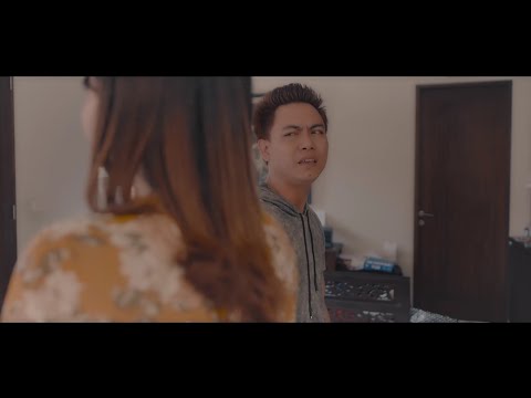 MotiforA X Def - Hujan Tanpa Gulem (official video)