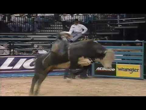 Tuff-E-Nuff bucks Dale Gideon - 96 PBR Finals