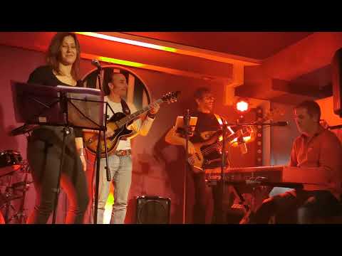 Krooner - Let's Groove (10/03/03) - Ain't nobody