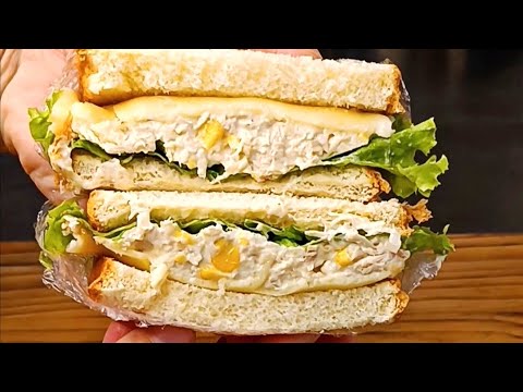 SANDWICH DE POLLO, cremosos y deliciosos.