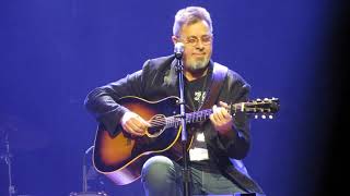 Vince Gill &quot;A Letter To My Mama&quot; (NEW SONG) at CRS 2019