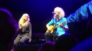 Brian May & Kerry Ellis Tie Your Mother Down 01042014