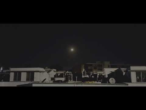 Nokia XR20 Cinema mode night