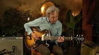Video thumbnail for Guild T-100 D "Slim Jim" from 1959 presented by Tobias Hoffman @VintageGuitarOldenburg by Vintage Guitar Oldenburg
