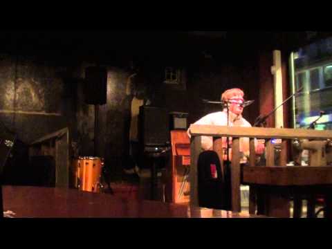 Krisse Chrissie Heart Sydän: Liian köyhäkö rakastamaan