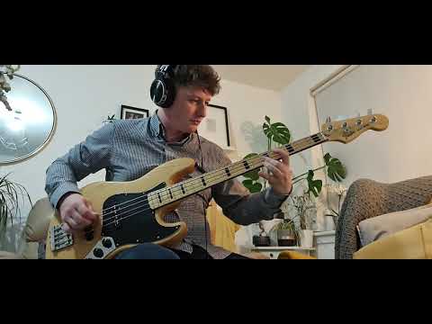 George Baker Selection - Little Green Bag (Bass Cover)