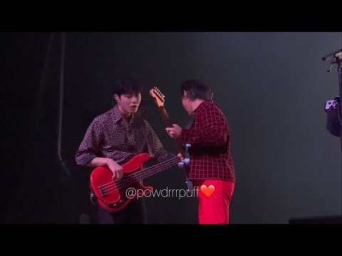 221116 - FANCAM - Intro Ment & Sound Adjustment - The Rose @ HEAL TOGETHER TOUR Anaheim