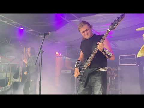 Endless Glory (02-08-2024, pusher street, Christiania)