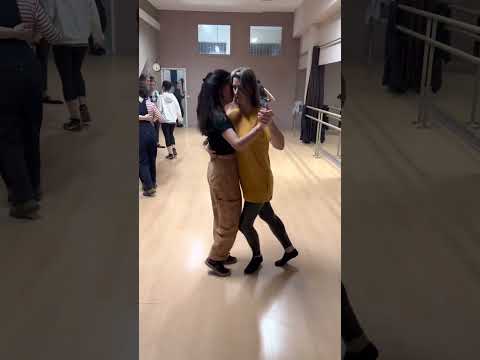 @YseGóes e Hongsie @boraforro -Porto Roots