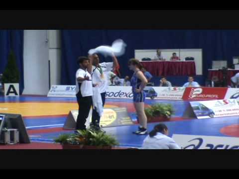 Haruka Hirano (JPN) dec. Amy Whitbeck (USA), 51 kg semifinal women's wrestling at Junior Worlds