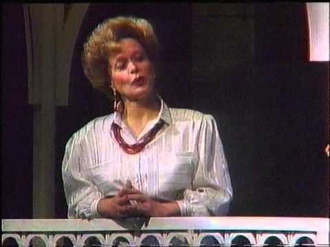 Костадинка Јанчева Крстиќ - ,,Кој ти ги даде тие црни очи" (дует со Живко Дуев со оркестарот Чалгии)