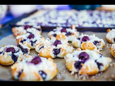 CZECH KOLACHE RECIPE: baking perfect Czech koláče the old fashioned way