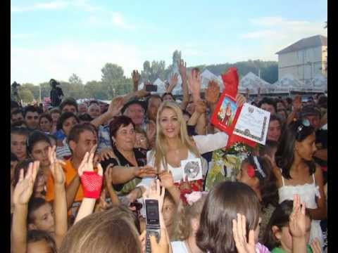 Lorenna Daca nu te vad o zi (Un minut)