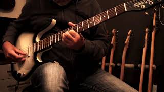 Video thumbnail for Danelectro baritone longhorn - Major triads by Will Sophie Music