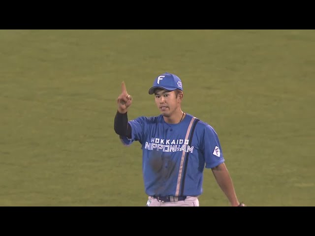 【5回裏】攻守で大活躍!! ファイターズ・今川優馬 正確な送球で追加点を防ぐ!! 2022年4月21日 東北楽天ゴールデンイーグルス 対 北海道日本ハムファイターズ