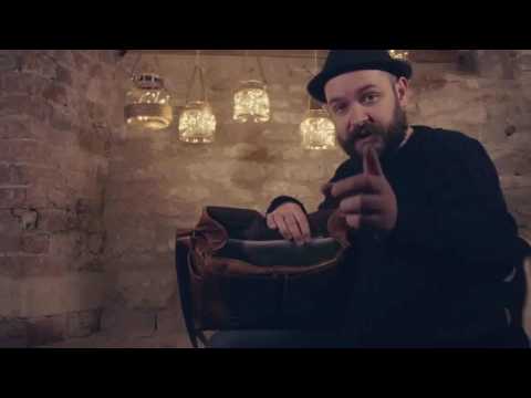 ONA Brixton camera bag | Long term road test | baby solid food menu