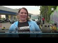 Capelse ambtenaren wassen auto's voor Roparun