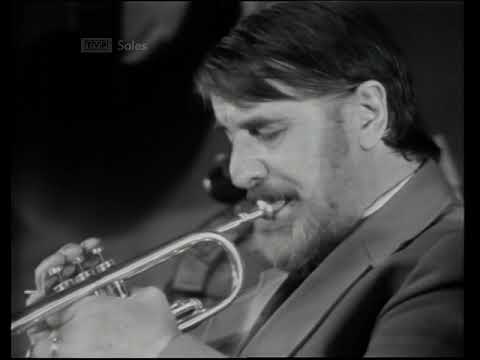 THE NEW YORK JAZZ REPERTORY COMPANY, directed by Dick Hyman, salutes LOUIS ARMSTRONG (Poland, 1975)