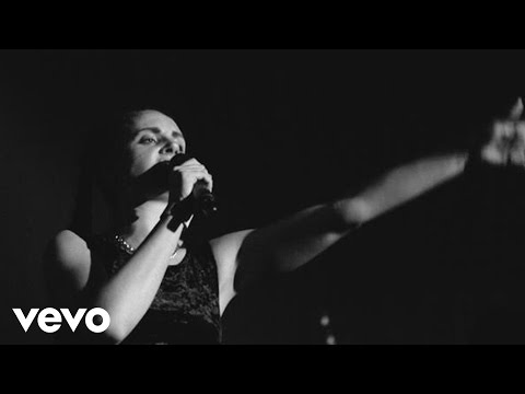 MØ - Don't Wanna Dance (Live at Vega)