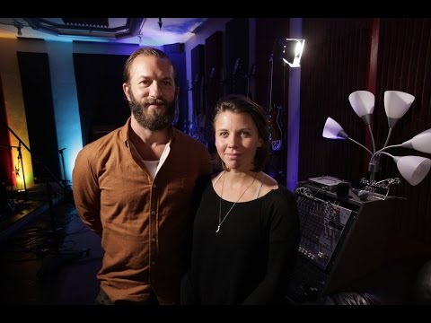 Colin Stetson & Sarah Neufeld- The Sun Roars Into View live on Sessions From The Box