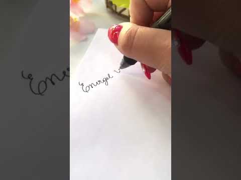 A queridinha caneta Energel X da Pentel! Ponta 0.5mm e tinta gel preta 🖤