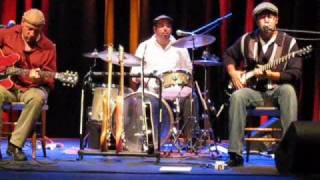 MonkeyJunk - Give Me time